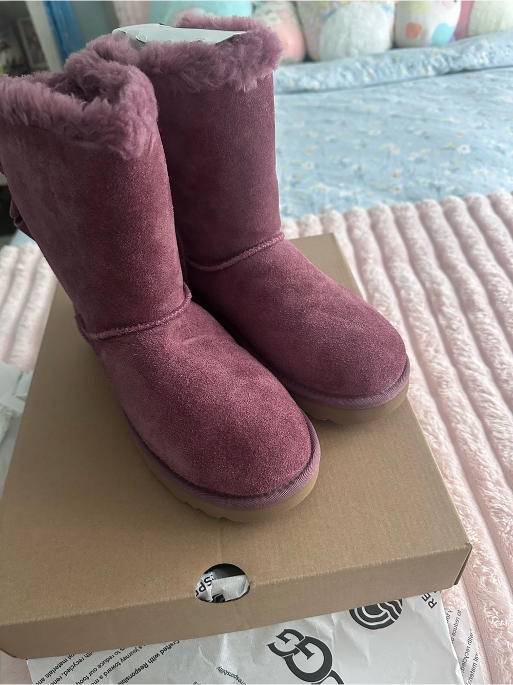 Ugg Bailey suede bow